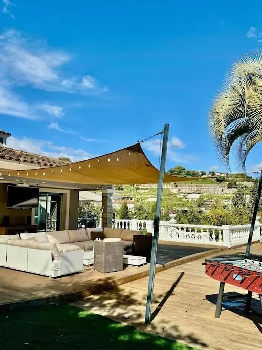 Superbe Villa A Antibes Avec Piscine Dans Un Quartier Calme France