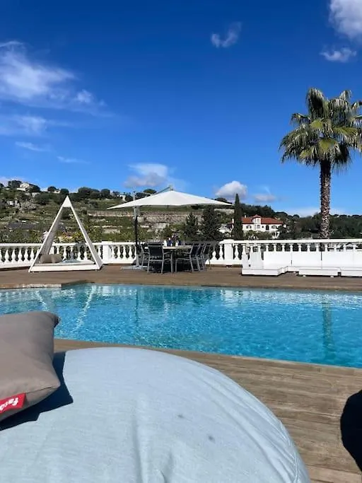 Superbe Villa A Antibes Avec Piscine Dans Un Quartier Calme